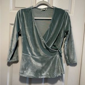 NWOT Spartina’s Cassi Wrap Top Blue Surf - Size S